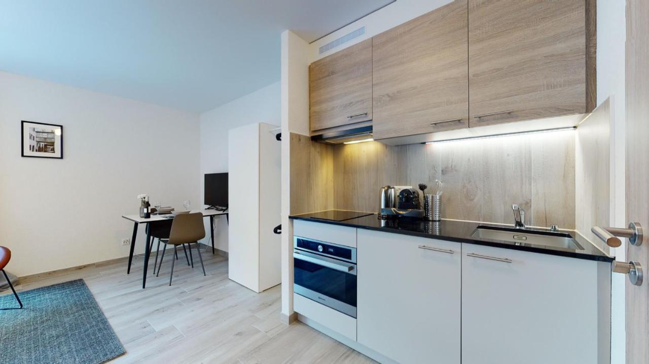 Nonanteneuf Appart Hotel Aigle - Contactless Check-In Екстериор снимка